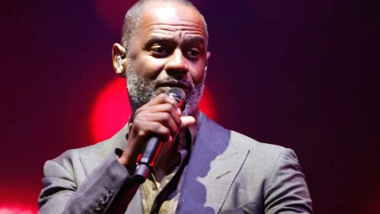 Momen Romantis Brian McKnight di Pernikahan El Rumi dan Syifa Hadju
