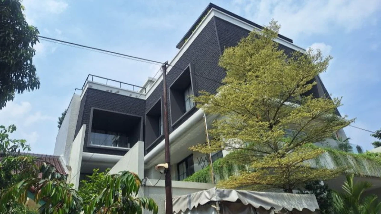 Api Muncul dari Lantai 4, Detik-detik Kebakaran Rumah Anggota BPK