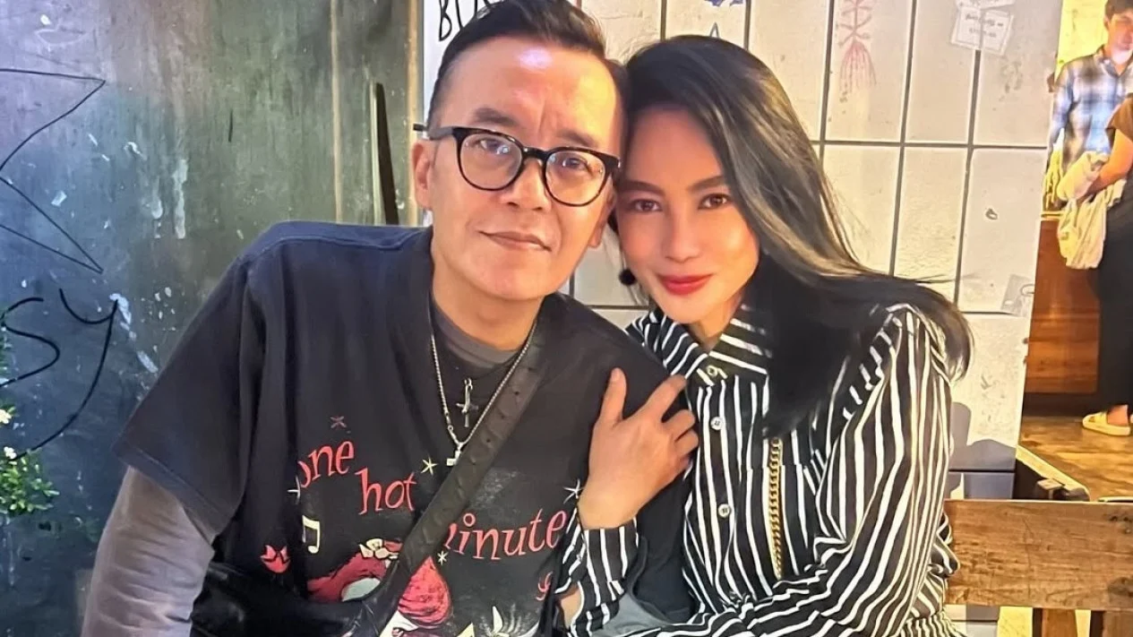 Dearly Joshua Ingatkan Para Gadis agar Tak Genit pada Ari Lasso