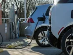 Mobil Listrik China Goyah Akibat Insentif Dipangkas