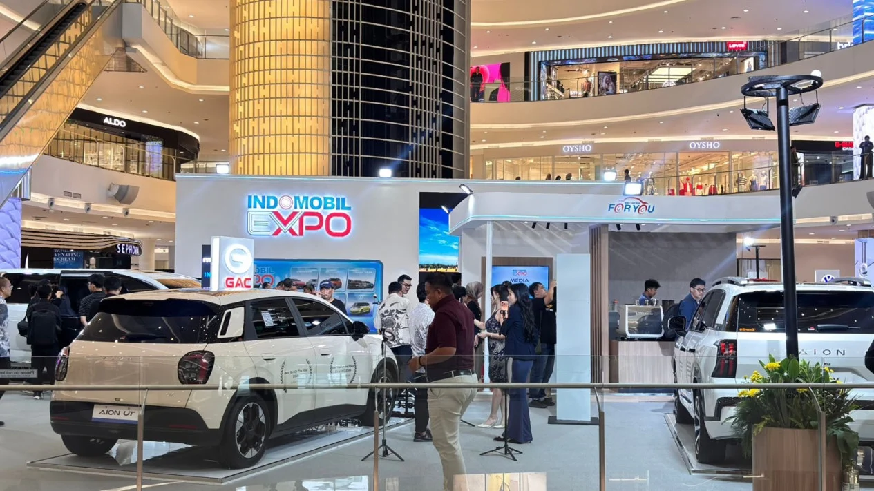 Mobil Listrik Terbaru Pameran di Senayan