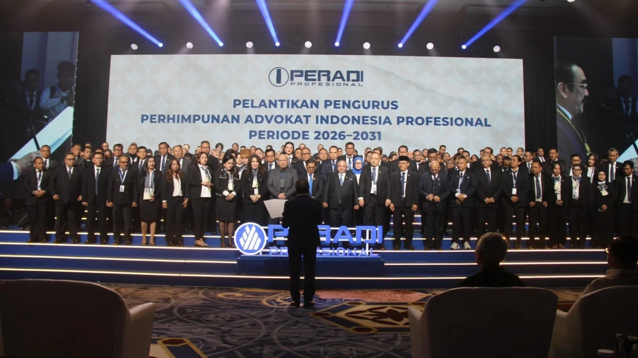 Pengukuhan Peradi Profesional Menetapkan Standar Baru Profesi Advokat di Era Hukum Modern