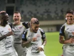 Persija dan Persib Berduel di Kalimantan