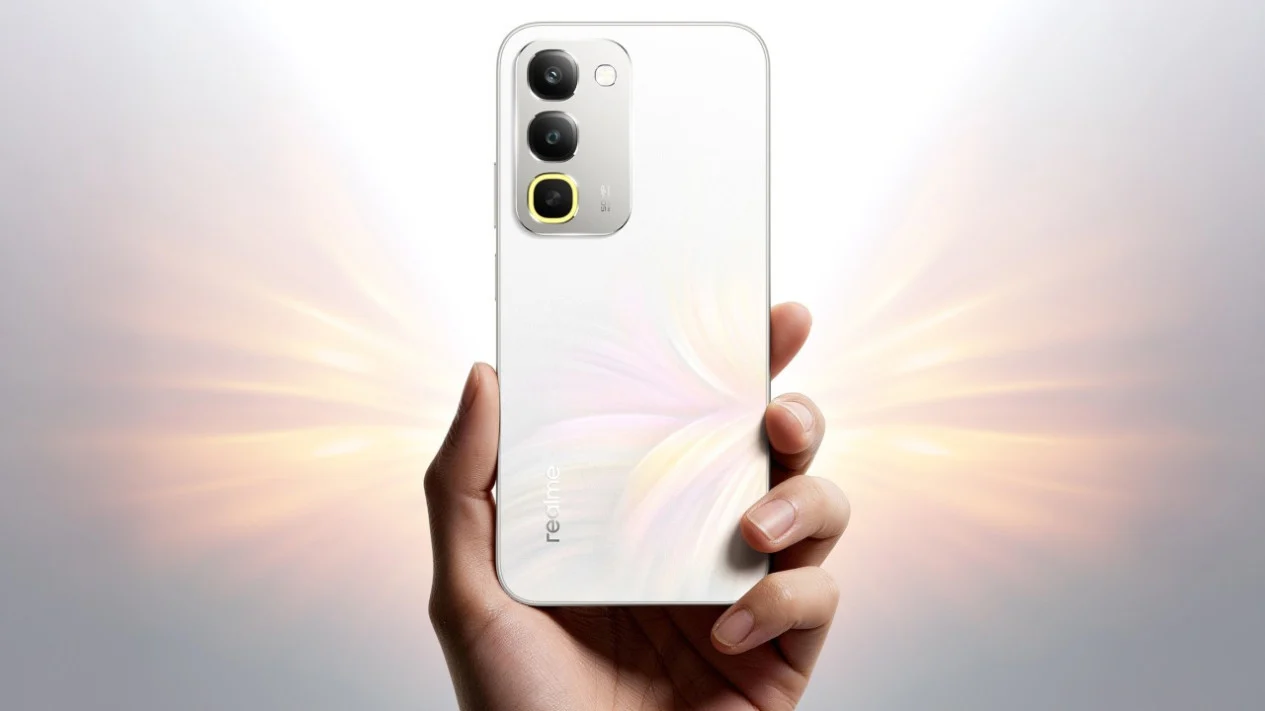 Realme C100: Bebas Genggam