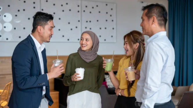 Rela Boros Demi Ikut-ikutan Tren Jajan Kantoran, Gen Z Takut Ketinggalan