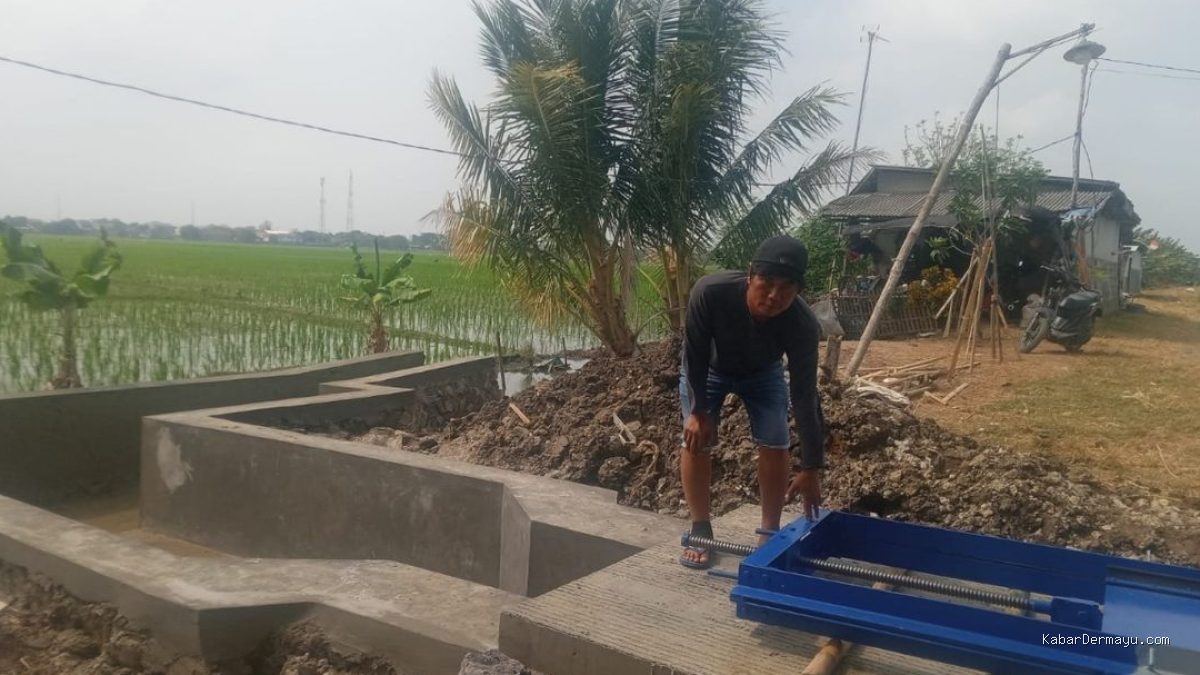 Dana APBN Rp123 Juta Cair, Normalisasi Irigasi Pacu Panen Kelompok Tani Cipeng Jaya