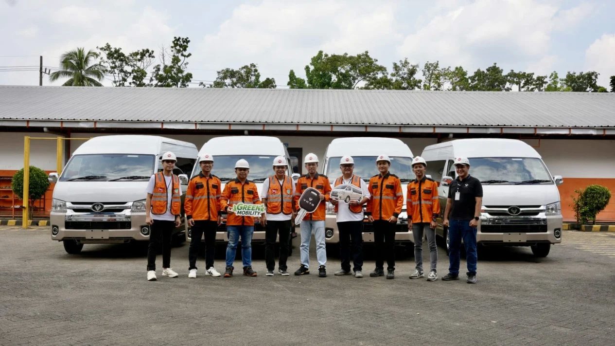 4 Transporter Listrik VKTR Diserahkan ke PO Bagong untuk Transportasi Hijau Malang