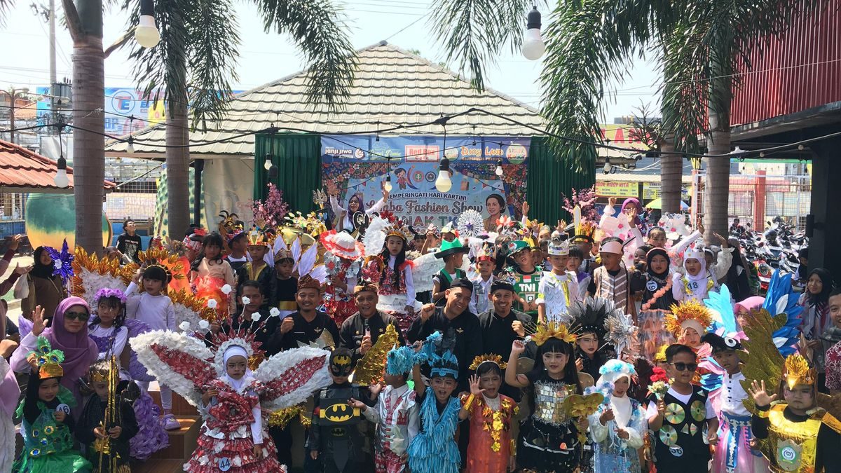 Anak-anak TK se-Haurgeulis Ramaikan Lomba Fashion Show DIjoyland Cipancuh