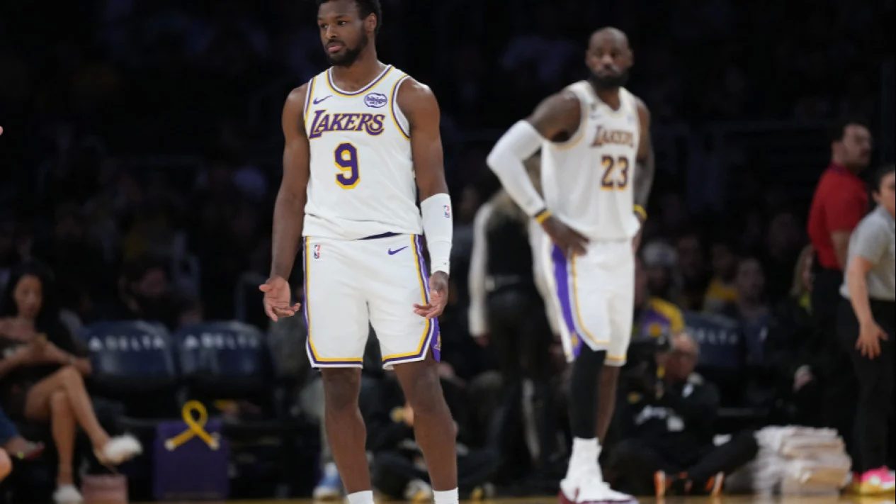 Ayah dan Anak Pertama Beraksi di Playoff NBA