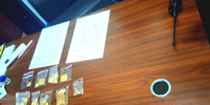 Dua Penumpang Pesawat di Gorontalo Tertangkap Bawa Emas 1,3 Kg Diduga Ilegal