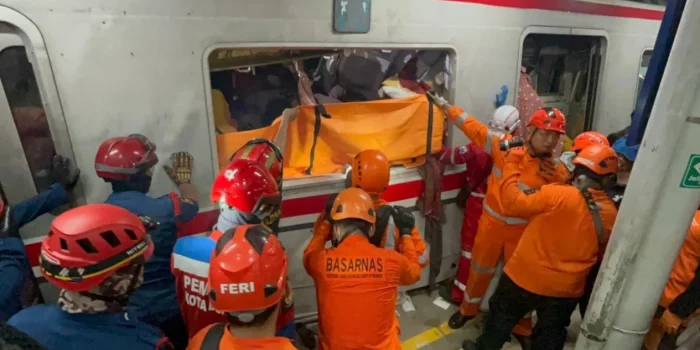 Guru Korban Kecelakaan Kereta Diberi Kenaikan Pangkat dan Hak Pensiun