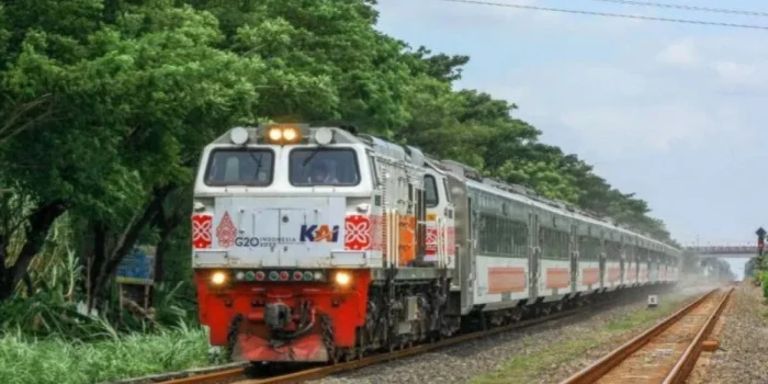 KAI Pastikan Kereta Jarak Jauh Beroperasi Normal Lagi Mulai 30 April