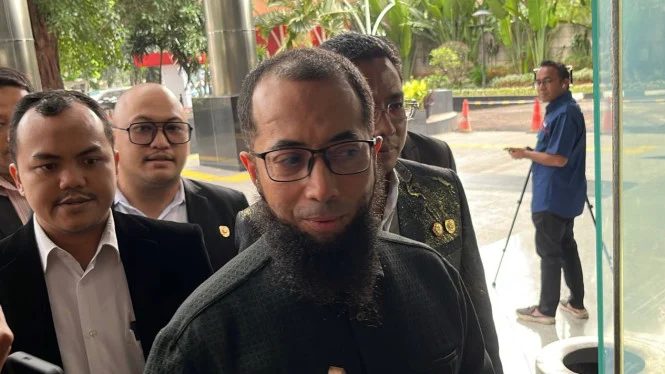 Khalid Basalamah & Kuota Haji: Fakta Rp8,4 M Terungkap