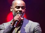 Momen Romantis Brian McKnight di Pernikahan El Rumi dan Syifa Hadju