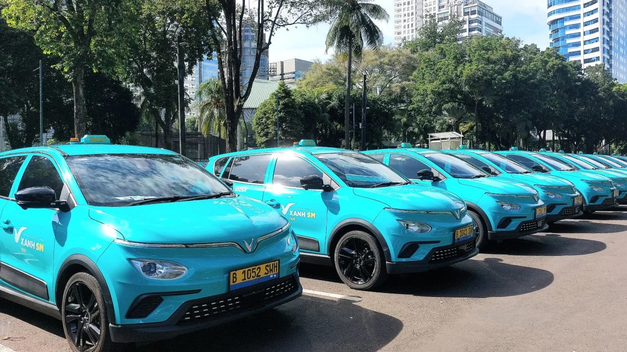 Siapa di Balik "Taksi Hijau" yang Viral Akibat Kecelakaan di Bekasi?