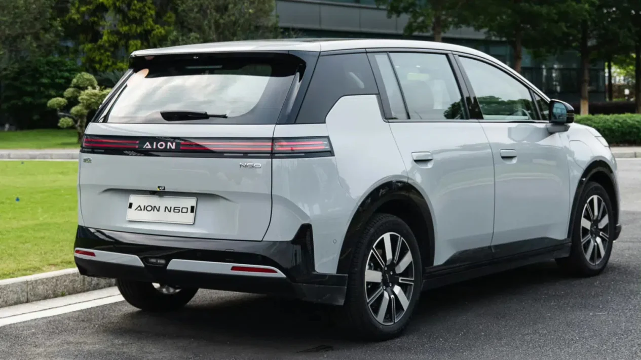 SUV Boxy China GAC Aion N60 Sangat Populer dan Siap Bersaing di Pasar