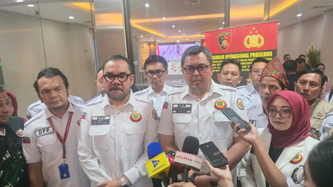 Abu Janda Dilaporkan ke Polisi Terkait Dugaan Pernyataan Sumbar Intoleran