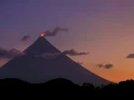 Aktivitas Gunung Api Mayon Meningkat: Puluhan Gempa dan Getaran Vulkanik Terjadi