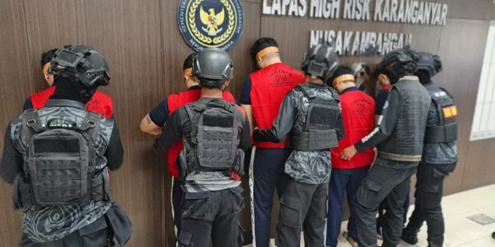 ammar-zoni-dipindah-ke-nusakambangan-pengacara-ungkap-status-berisiko-tinggi-61302 Ammar Zoni Dipindah ke Nusakambangan, Pengacara Ungkap Status Berisiko Tinggi