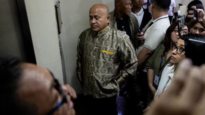 Belasan Tembakan Terjadi Saat Penangkapan Mantan Kepala Polisi Filipina