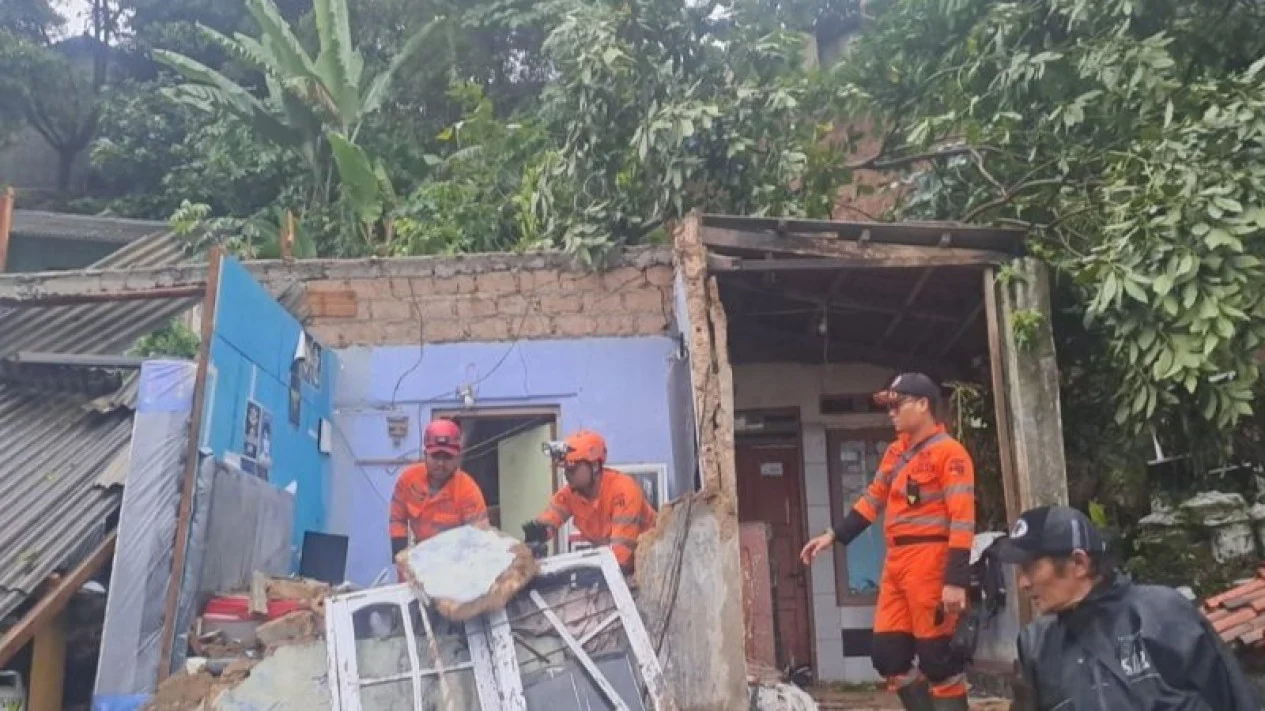 Bencana Longsor Mendominasi Akibat Hujan Deras di Bogor