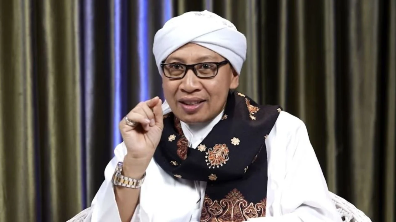 Buya Yahya Uraikan Rukun Haji Lengkap: Niat Sampai Tahalul