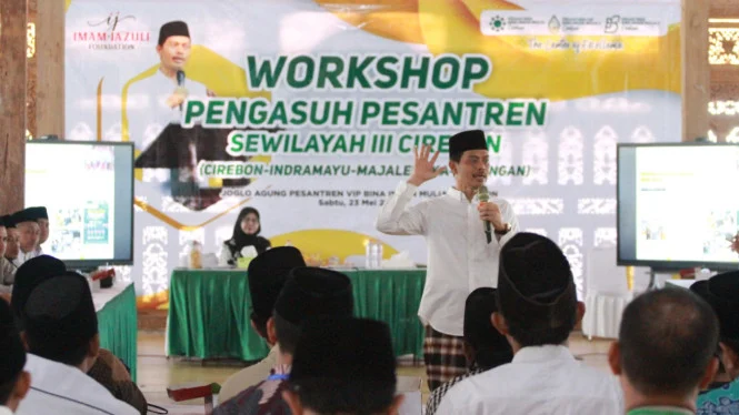 Cara KH Imam Jazuli Percepat Transformasi dan Inovasi Pesantren