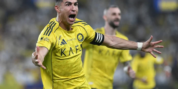 Cristiano Ronaldo Balas Ejekan Suporter Al Ahli dengan Prestasi 5 Gelar Liga Champions