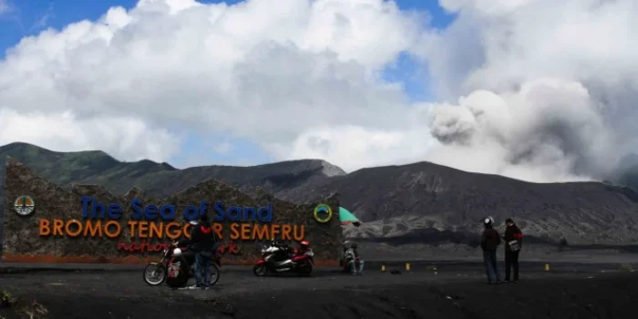Detik-detik Nahas: Kecelakaan Maut Jip di Jalur Bromo, Diduga Akibat Rem Blong