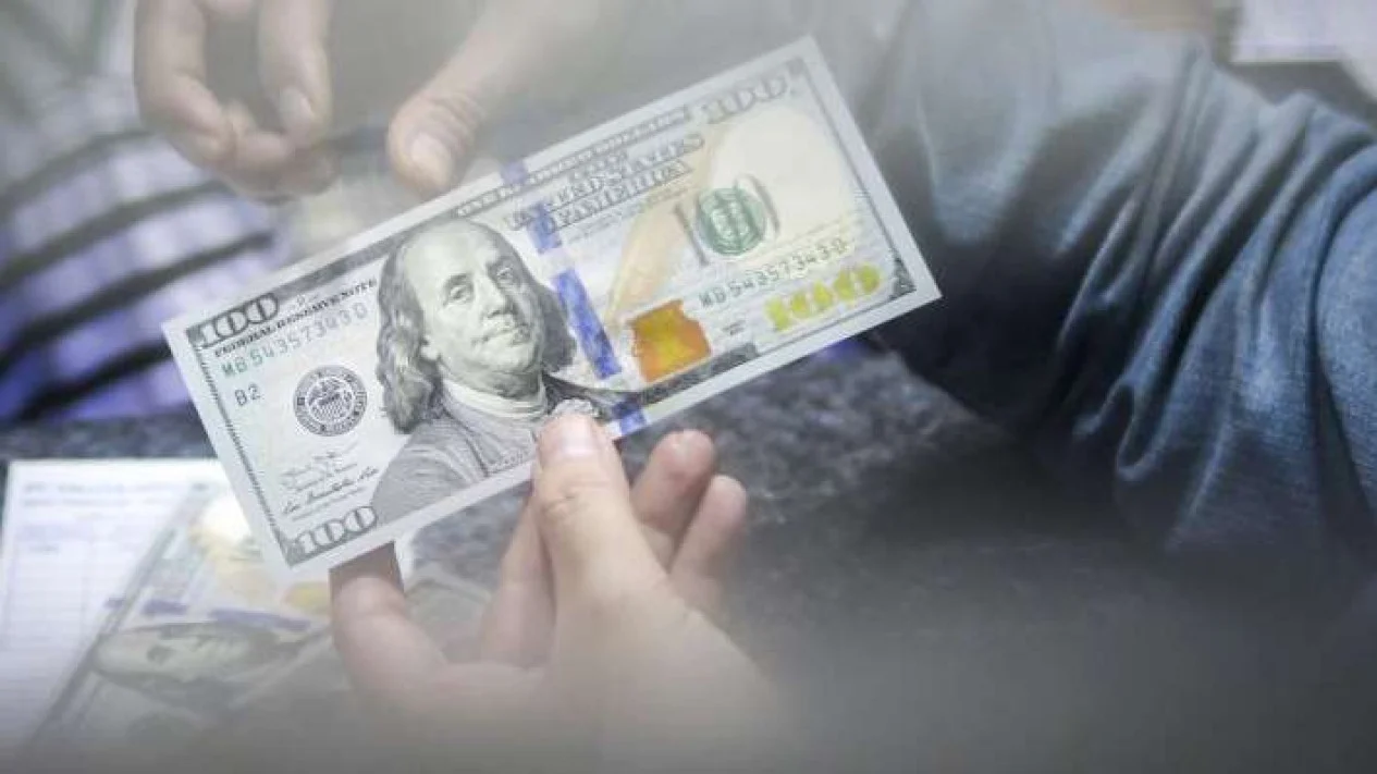 Dolar AS Menguat: Dua Faktor Utama Penyebab Rupiah Melemah Signifikan