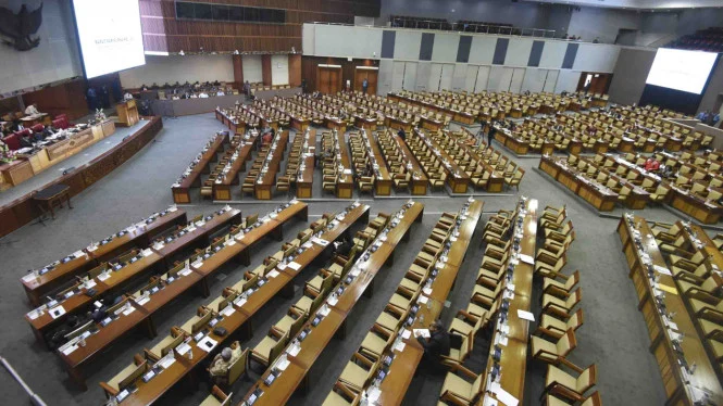 DPR Komisi VII Soroti Proyek Industri Strategis yang Tertunda