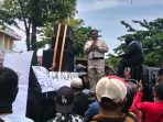 FSI Tuntut Hakim Hukum Mati Pelaku Pembunuhan Satu Keluarga