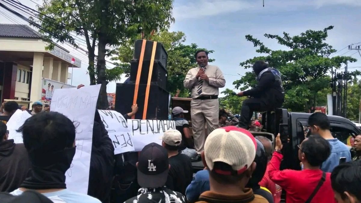 FSI Tuntut Hakim Hukum Mati Pelaku Pembunuhan Satu Keluarga