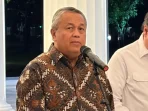 Gubernur BI Disemprot DPR: Dolar AS Rp17.600, Dikatakan Stabil?
