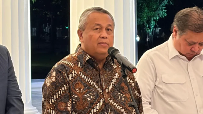 Gubernur BI Disemprot DPR: Dolar AS Rp17.600, Dikatakan Stabil?