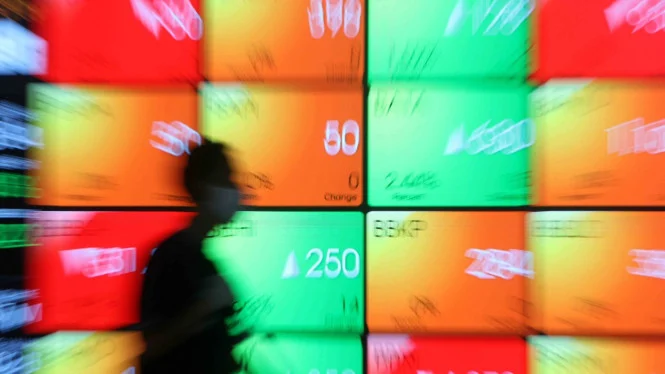 IHSG Tertekan Sentimen Royalti Tambang dan Rupiah Melemah