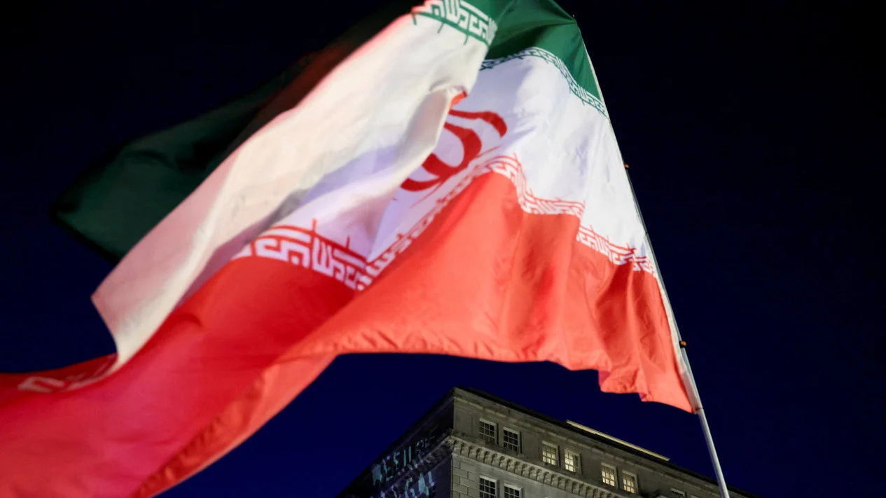 Iran Siapkan Aturan Tarif dan Larangan Kapal di Selat Hormuz