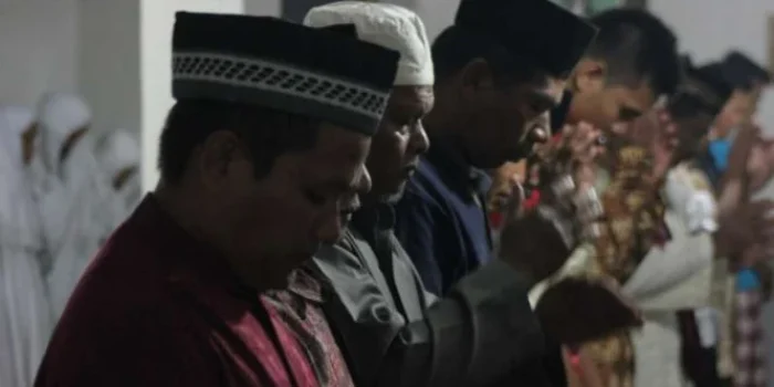Jamaah Tarekat Naqsabandiyah Padang Merayakan Idul Adha Hari Ini