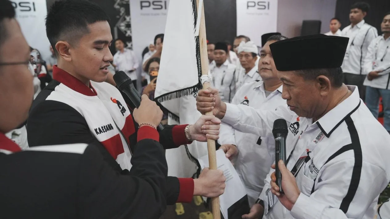 Kaesang Ingatkan Kader Muda PSI Belajar dari Senior