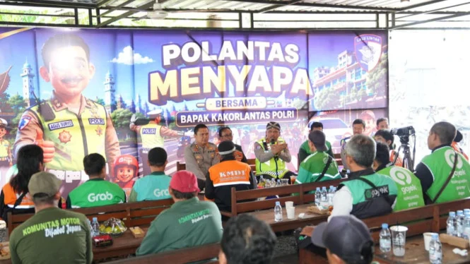 Kakorlantas Gandeng Ojol dan Difabel Kampanyekan Tertib Berlalu Lintas