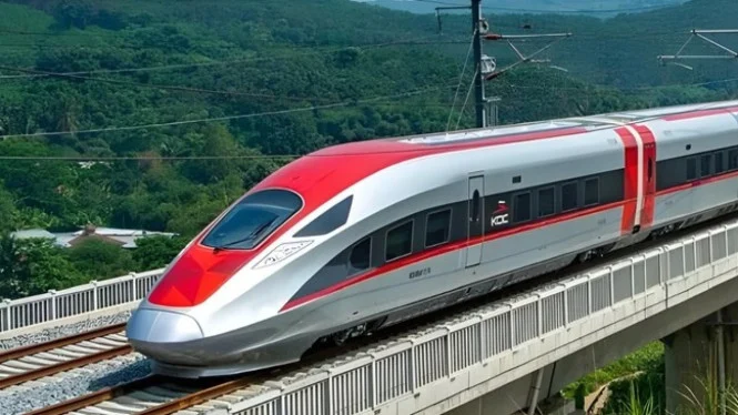 KCIC: 53 Ribu Tiket Whoosh Terjual Saat Libur Panjang