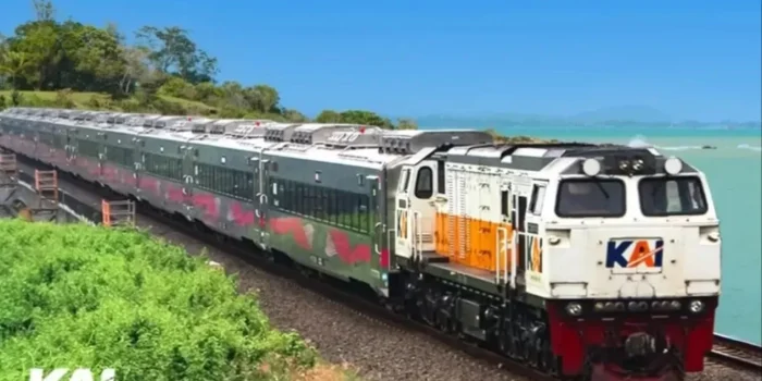 Kecelakaan Kereta Api Argo Bromo Anggrek Melibatkan Mobil, 4 Tewas