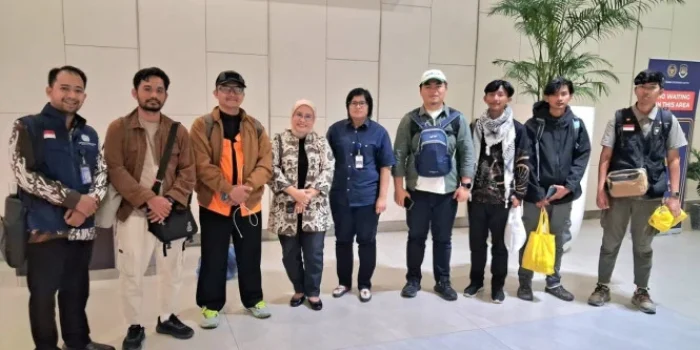 Kemlu Pulangkan 6 WNI Peserta Global Sumud Land Convoy yang Terhenti di Libya