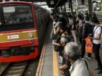 KRL Rangkasbitung Beroperasi Kembali Secara Bertahap Setelah Genangan Surut