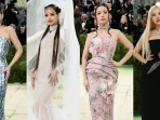 Lisa dan Jennie BLACKPINK Curi Perhatian di Met Gala