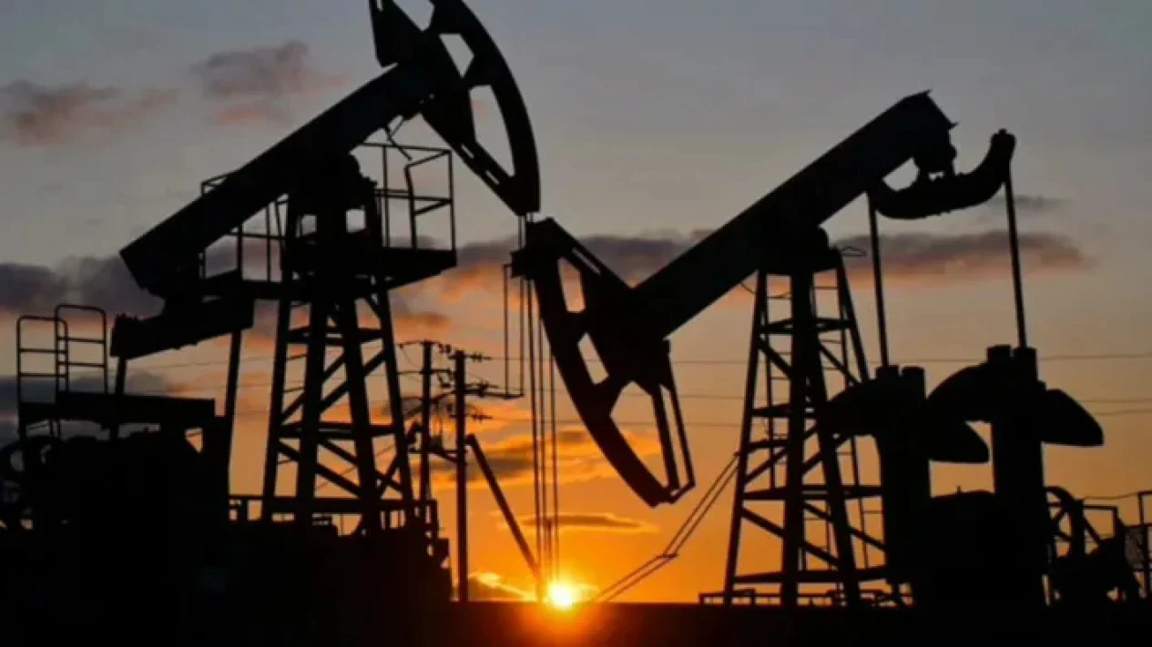 Lonjakan Harga Minyak Global Akibat Ketegangan Iran-AS