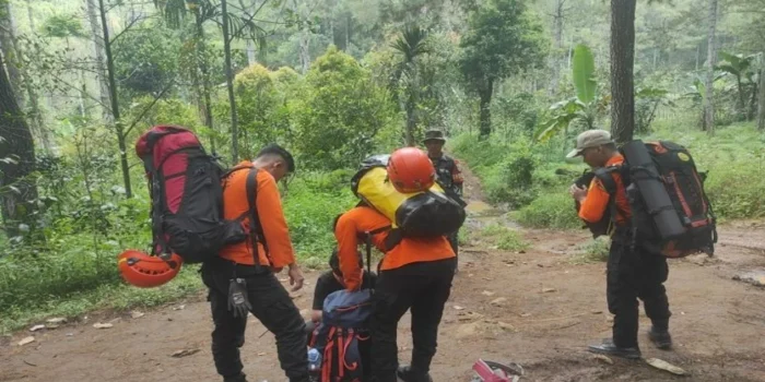 Mahasiswa ITB Tersesat di Gunung Puntang