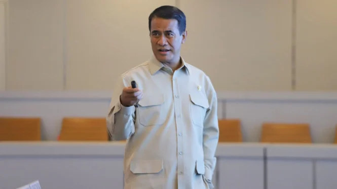 Mentan Amran Berantas Mafia Pangan & Koruptor untuk Petani