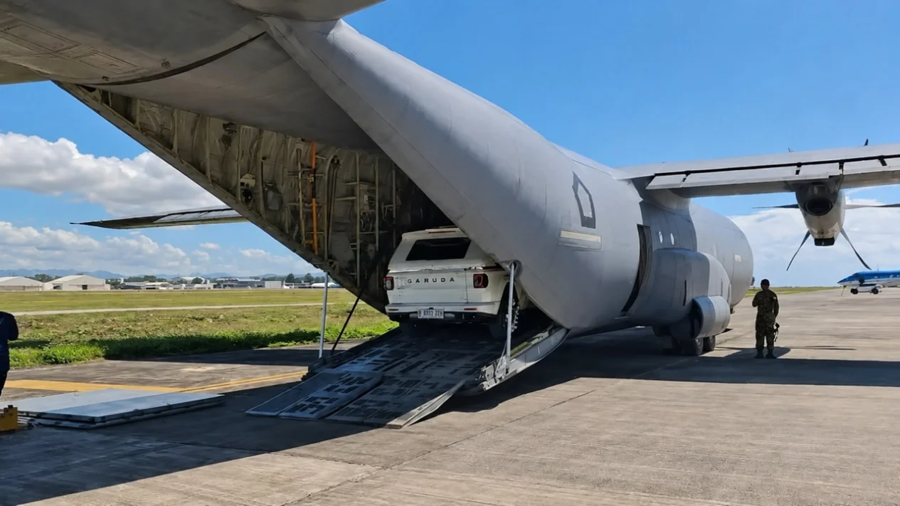 Mobil Maung Prabowo Dibawa ke KTT ASEAN Filipina dengan Pesawat TNI AU