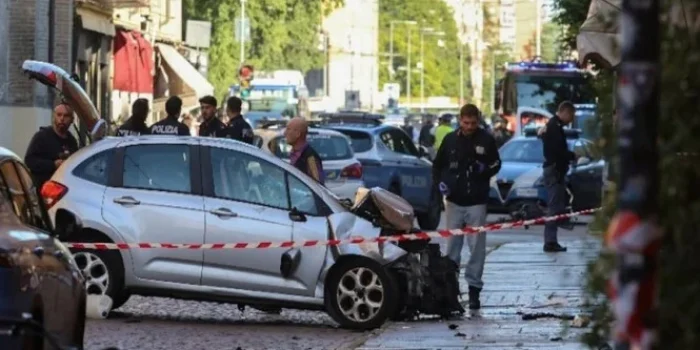 Mobil Seruduk Kerumunan di Italia, 8 Orang Terluka Empat Kritis